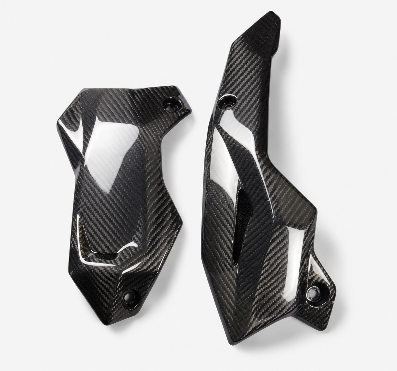 Kawasaki Z900 dry carbon fiber Belly Pan – product view