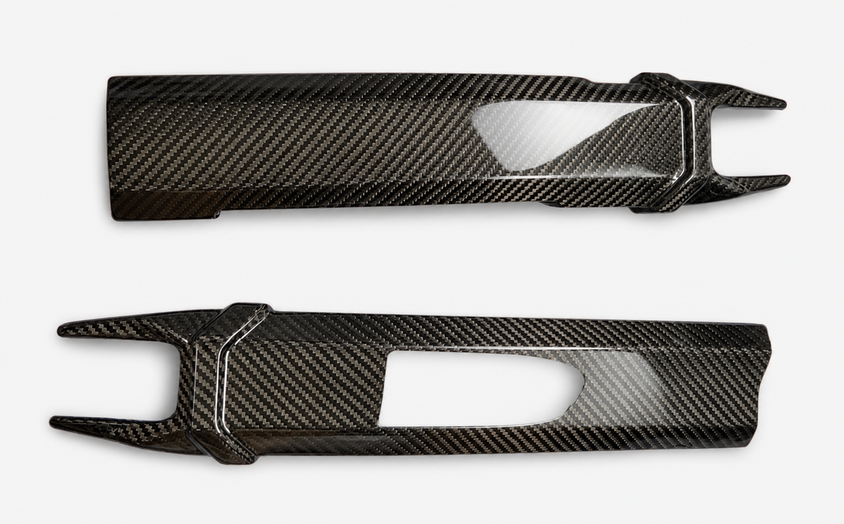Kawasaki Z900 dry carbon fiber Swingarm Covers – product view