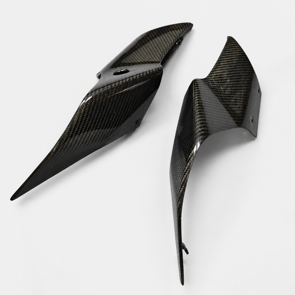 Kawasaki Z900 dry carbon fiber Tail Fairing Side Panels – product view