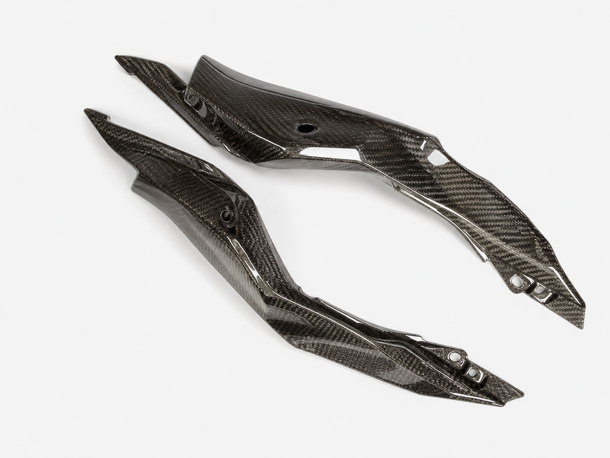 Kawasaki Ninja ZX-4R / ZX-4RR dry carbon fiber Tail Side Panels – product view